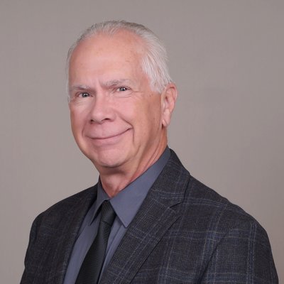 Photograph of Mark Norton.